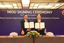 Le protocole d’accord vise à promouvoir la coopération touristique entre le Vietnam et la République de Corée. Photo : Toquoc.