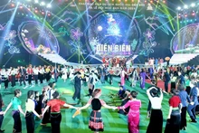 Cérémonie d'ouverture de l'Année nationale du tourisme et le Festival des fleurs de bauhinie 2024 à Diên Biên. 