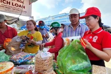 Le programme "Têt humanitaire" à Vinh Long (au Sud du Vietnam), le 4 février 2024. Photo : VNA.