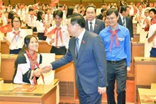Le Président de l’Assemblée nationale Vuong Dinh Huê à la première session de "l’Assemblée nationale des enfants", le 10 septembre. Photo : VNA.