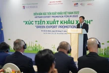 Le ministre de l'Industrie et du Commerce, Nguyên Hông Diên, prend la parole lors du forum de promotion des exportations du Vietnam 2022. Photo : kinhtevn.com 