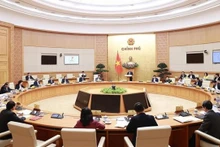 Le Premier ministre Pham Minh Chinh lors de la réunion thématique du gouvernement, à Hanoi, le 10 avril. Photo : VNA.