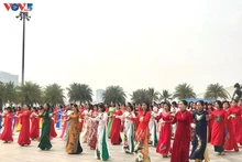 Les membres de l'Association des Femmes du district de Gia Lâm. Photo : VOV.