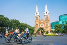 Touristes étrangers à Hô Chi Minh-Ville. Photo : vietnamnet.vn