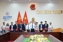 La délégation de VKBIA travaille avec les autorités de Binh Thuân. Photo : baoquocte.
