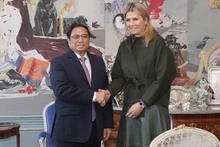 Le Premier ministre Pham Minh Chinh et la reine néerlandaise Maxima. Photo : VNA.