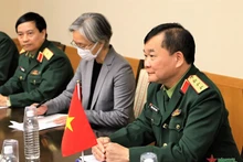 Le vice-ministre vietnamien de la Défense, le général de corps d’armée Hoàng Xuân Chiên, lors du 9e dialogue sur la politique de défense. Photo : VNA.