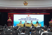 La conférence de bilan du premier semestre et de la mise en œuvre des tâches pour les six derniers mois de 2023 du ministère du Commerce et de l’Industrie, le 7 juillet à Hanoï. Photo : Congthuong.