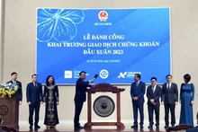 Cérémonie d’ouverture du premier jour de cotation de l’année 2023 du Service des transactions boursières de Hô Chi Minh-Ville, le 31 janvier dans la mégapole du Sud. Photo : CVN/VNA.