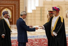 L'ambassadeur Dang Xuân Dung a présenté ses lettres de créance au Sultan d’Oman, Haitham bin Tariq. Photo : baoquocte.com.vn