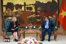 Le Premier ministre Pham Minh Chinh reçoit Mariam J. Sherman, directrice nationale de la BM pour le Vietnam, le Laos et le Cambodge. Photo: VNA 