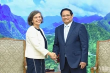 Le Premier ministre Pham Minh Chinh reçoit l'ambassadrice espagnole Carmen Cano de Lasala. Photo : NDEL.