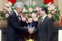 Le Président du Vietnam rencontre le Premier ministre singapourien