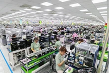 Dans une usine Samsung au Vietnam. Photo : Vnbusiness 