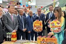 Ouverture de la Semaine des produits vietnamiens au supermarché Système U Noisiel en France