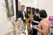 Le marché halal représente des milliers de milliards de dollars, mais reste très nouveau pour les entreprises vietnamiennes. Photo : HNM