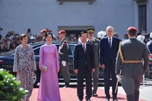 La cérémonie d'accueil officielle du Président Vo Van Thuong et de son épouse en Autriche. Photo : baoquocte.vn
