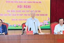 Le Secrétaire général du Parti, Nguyên Phu Trong, prend la parole lors de la réunion. Photo : NDEL. 