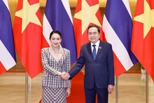 Le président de l'Assemblée nationale Tran Thanh Man et la Première ministre thaïlandaise Paetongtarn Shinawatra. Photo : VNA. 