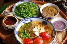 Le bún riêu traditionnel. Photo ; internet 