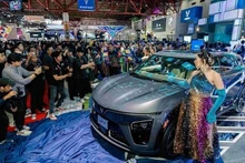 VinFast fait forte impression au Salon international de l'automobile d'Indonésie 2024. Photo: TNO 