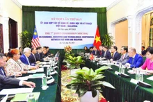 Lors de la 7e réunion de la Commission mixte de Coopération économique, scientifique et technique entre le Vietnam et la Malaisie en juillet 2023. Photo : NDEL.