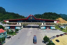 Poste-frontière de Huu Nghi, Lang Son. Photo : congthuong.