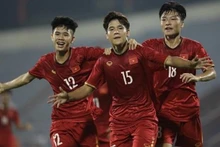 Bui Hoan Son (N°15) a ouvert le score du match. Photo: VNA