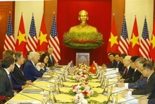 Le Secrétaire général du PCV Nguyên Phu Trong s'entretient avec le Président américain Joe Biden