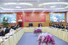 Le Président de l'AN, Vuong Dinh Huê, en visite dans la province de Lào Cai à l’occasion du Nouvel An lunaire 2023. Photo : VNA.