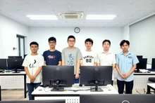 Les six lycéens vietnamiens primés lors Olympiades d’informatique d’Asie-Pacifique 2023. Photo : moet.gov.vn