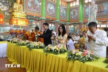 Lors de la célébration du 190e anniversaire de la création de la pagode Khanh Tho. Photo : VNA.