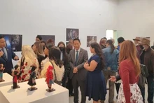 Exposition de photos sur le tourisme vietnamien au Musée des Beaux-Arts du Venezuela. Photo: VNA