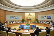 Réunion ordinaire du Cabinet et une visioconférence entre le gouvernement et les localités afin d’évaluer la situation socio-économique en mars et au premier trimestre de l'année. Photo : NDEL.