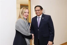 Le Premier ministre Pham Minh Chinh et son homologue italienne, Giorgia Meloni. Photo : VNA.