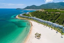 Nha Trang possède les plus belles plages du Vietnam, où l'on trouve du sable fin et blanc, de l'eau turquoise et un climat agréable. Photo : baoquocte.vn