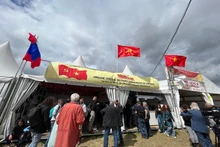 Le stand du journal Nhân Dân lors de la 87e Fête de L'Humanité. Photo : NDEL.
