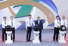 Le Premlier ministre assiste au lancement de la chaîne VTV Cân Tho. Photo : VNA