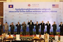 Les ministres de la Défense de l'ASEAN et des États-Unis. Photo: VNA