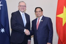 Le Premier ministre vietnamien Pham Minh Chinh (à droite) et son homologue australien Anthony Albanese. Photo : VNA.