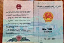 Les informations sur le lieu de naissance ajoutées sur les nouveaux passeports vietnamiens. Photo : VNA.