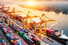 Le Vietnam a affiché un excédent commercial record de 26 milliards de dollars en 2023. Photo : sggp.org.vn