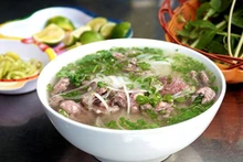 Le « Phở bò » parmi les 20 meilleures soupes du monde par CNN. Photo : VNA.