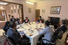 La 62e réunion mensuelle du Comité de l'ASEAN à Bangladesh, présidée par l'ambassade du Vietnam en sa qualité de président tournant, s'est tenue le 26 décembre dans la capitale bangladaise, Dhaka. Photo : VNA.
