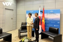 Le ministre vietnamien des Affaires étrangères Bùi Thanh Sơn et son homologue japonaise Kamikawa Yoko. Photo : VOV.