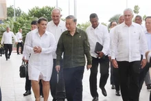 Le dirigeant Tô Lâm visite la zone spéciale de développement de Mariel de Cuba. Photo : VNA.