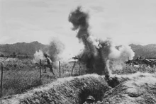 De violents combats ont lieu sur la position 206. Photo : VNA