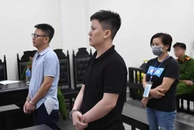 Trois accusés. Photo : VNA