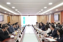 Séance de travail entre les responsables de la Commission nationale des valeurs mobilières et les représentants de Morgan Stanley et de FTSE. Photo : baodautu.vn