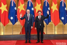 Le Président de l'Assemblée nationale, Vuong Dinh Huê (à droite), et le Premier ministre australien, Anthony Albanese. Photo : NDEL.